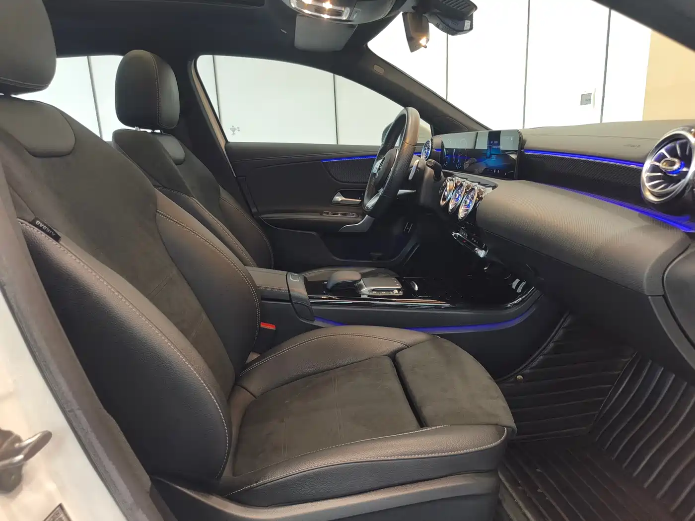 Mercedes-Benz A-Class 2020 Facelift A 200 L Sport Sedan Fashion фото 10
