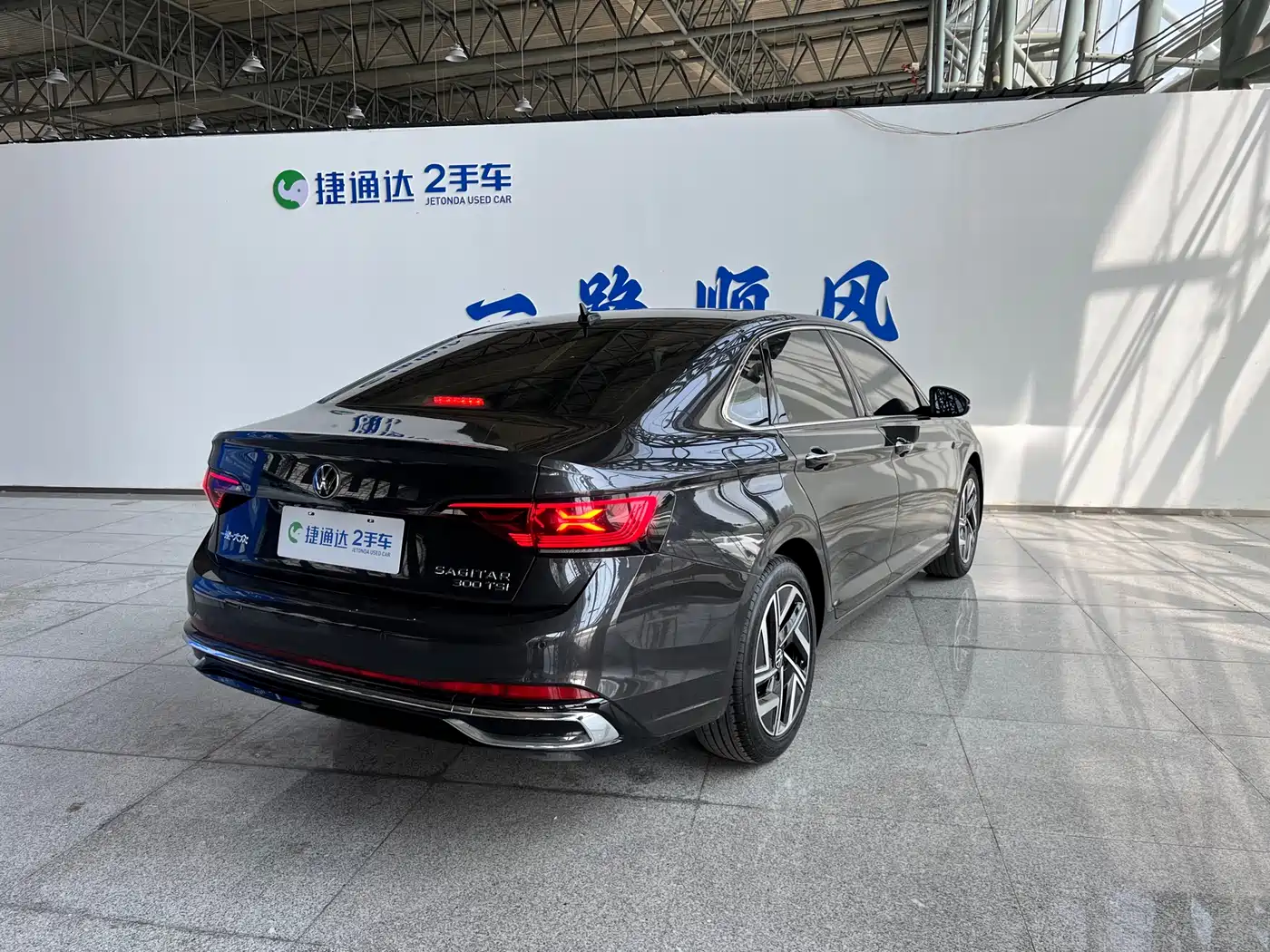 Volkswagen Sagitar 2023 300TSI DSG Surpassing Edition фото 7