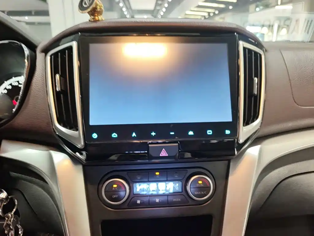 Venucia T70X 2016 2015 2.0L CVT Smart Fun Sport Edition