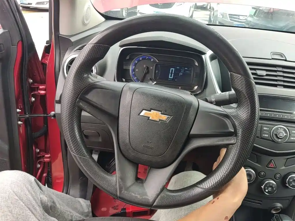 Chevrolet Trax 2014 1.4T Automatic 2WD Comfort фото 11
