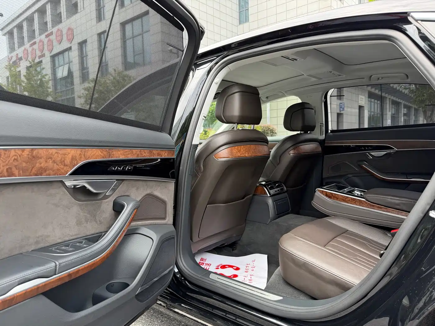 Фото 9 - Audi A8