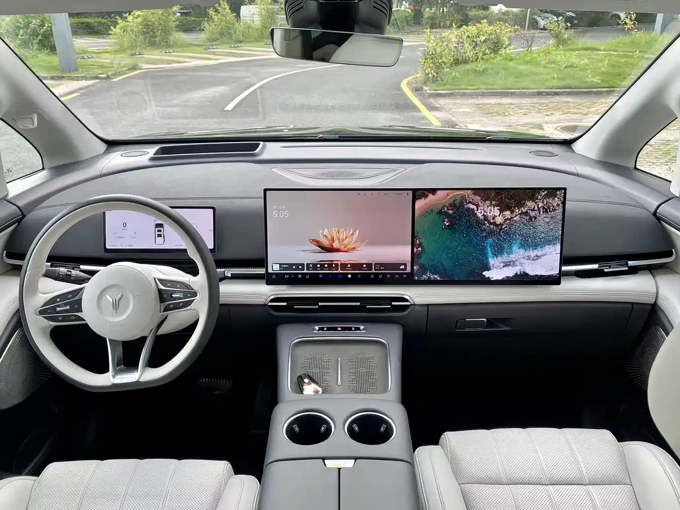 Voyah Auto Voyah Dreamer 2025 PHEV 4WD Kunpeng Premium Edition фото 8