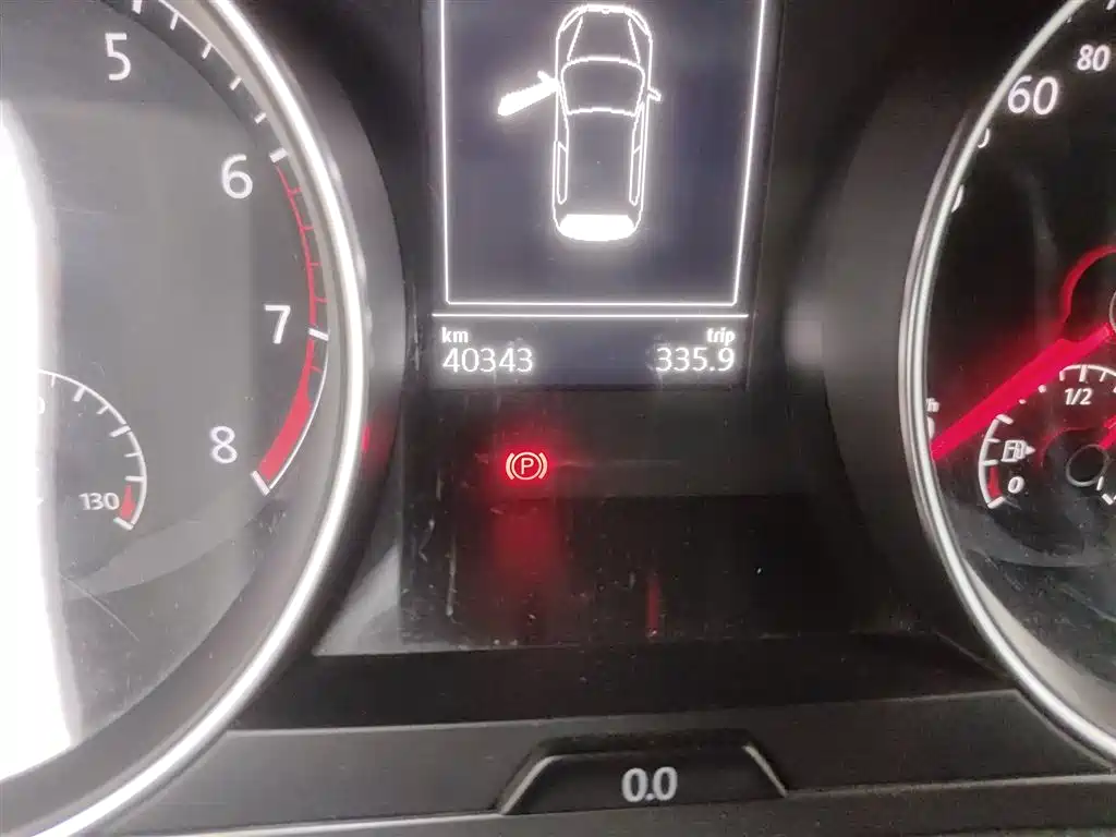 Volkswagen Golf 2016 230TSI Automatic Comfort фото 5