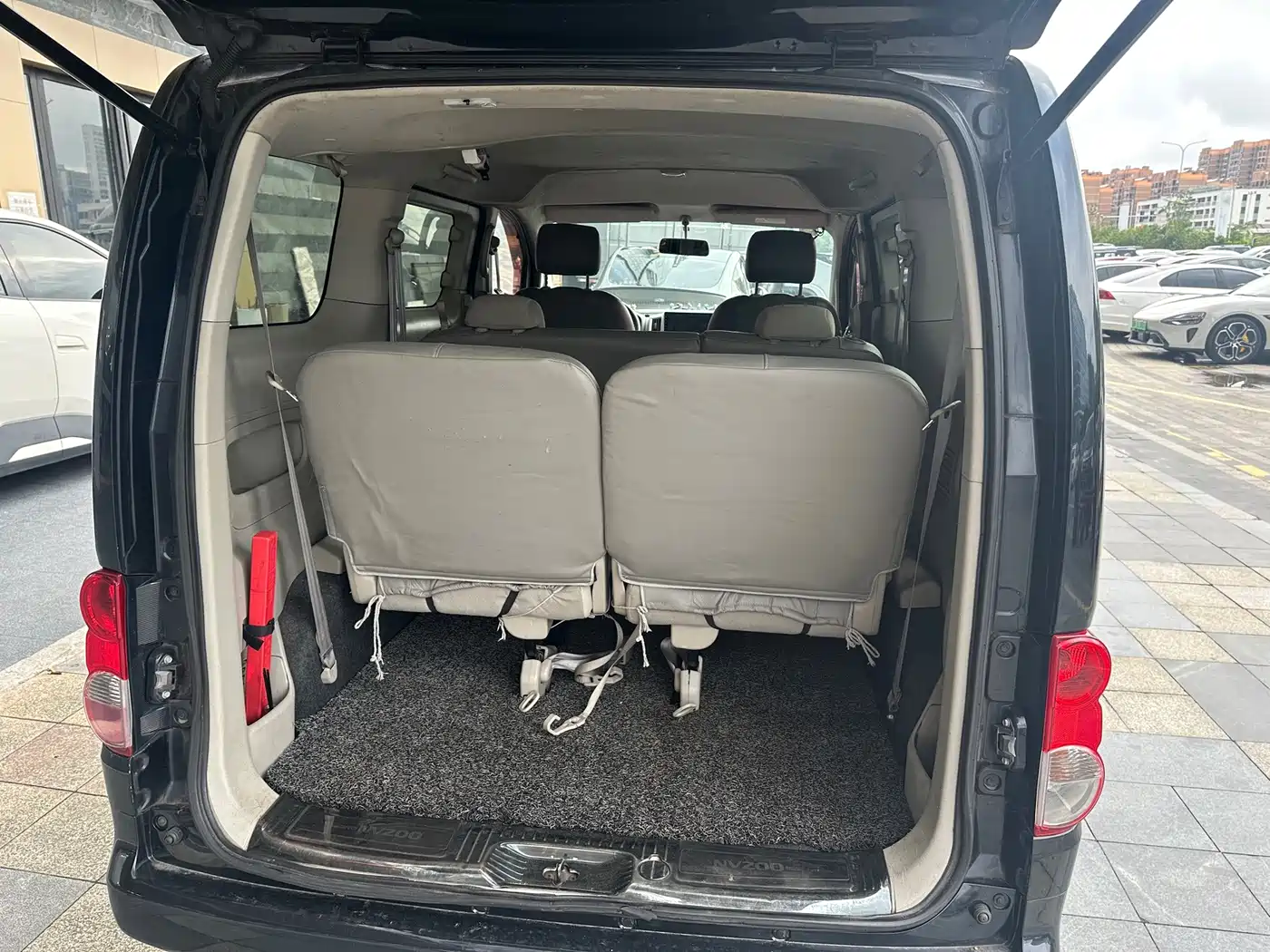 Nissan NV200 2018 2018 1.6L CVT Luxury Model