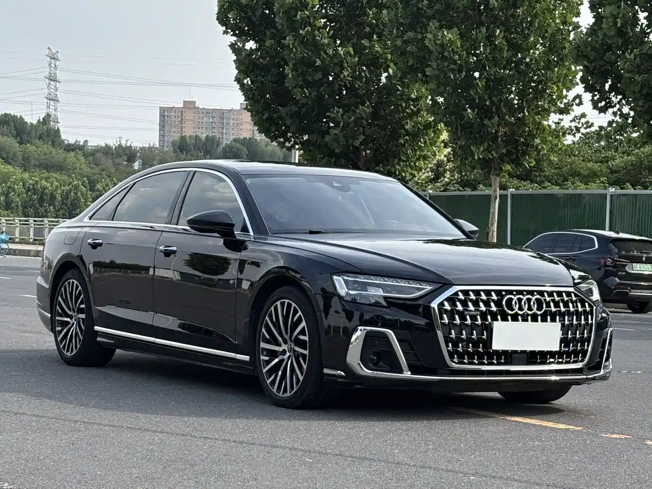 Audi A8 2024 Model A8L 50 TFSI quattro Premium Selection фото 3