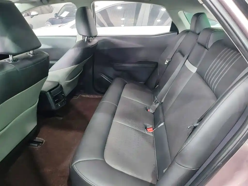 Toyota bZ3 2023 616km Long Range Premium фото 17