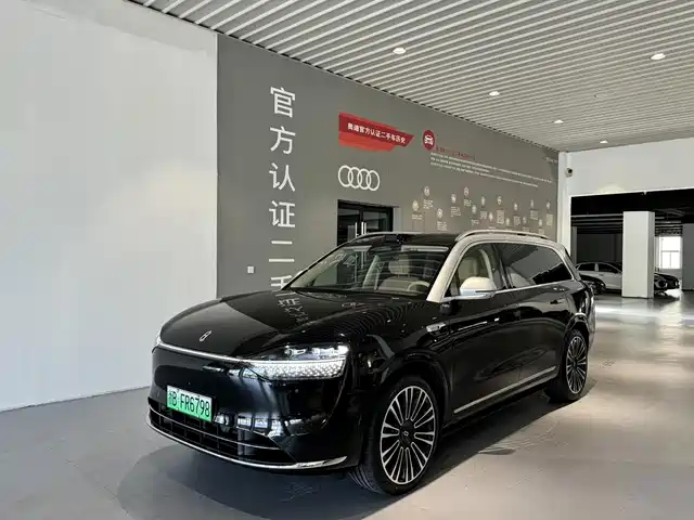 AITO Wenjie AITO M9 2025