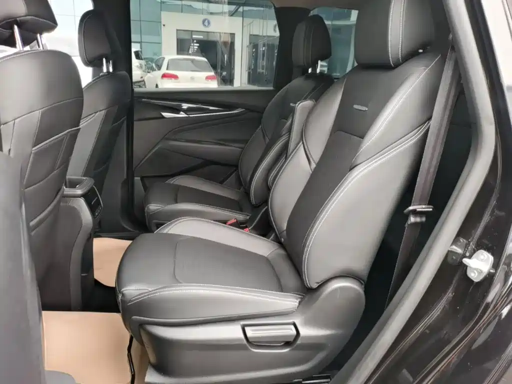 SAIC Maxus Maxus G50 2023 2023 Model PLUS 1.5T Happiness Recommended Auto Cruise Edition