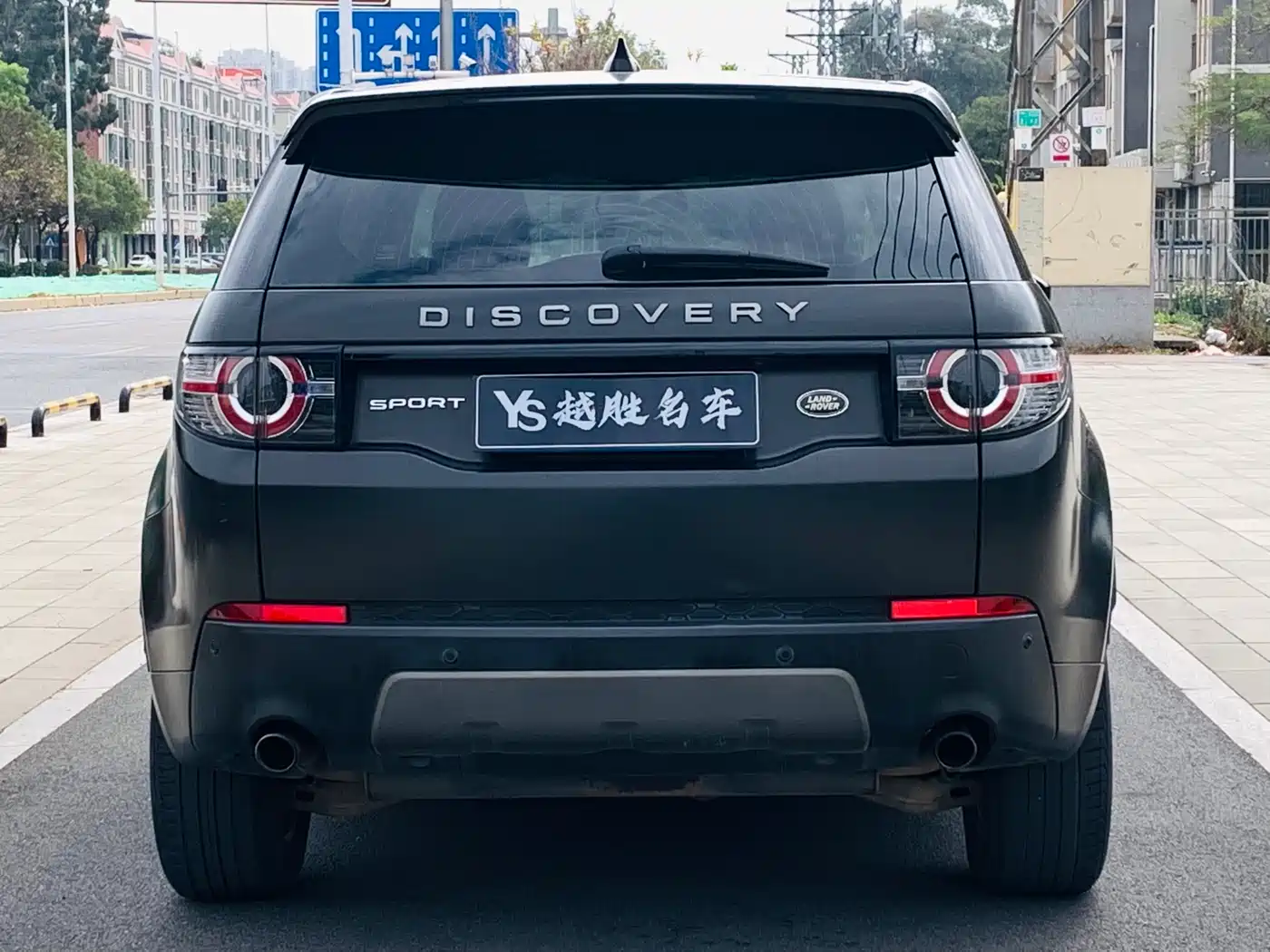 Land Rover Discovery Sport 2018 240PS SE Edition фото 4