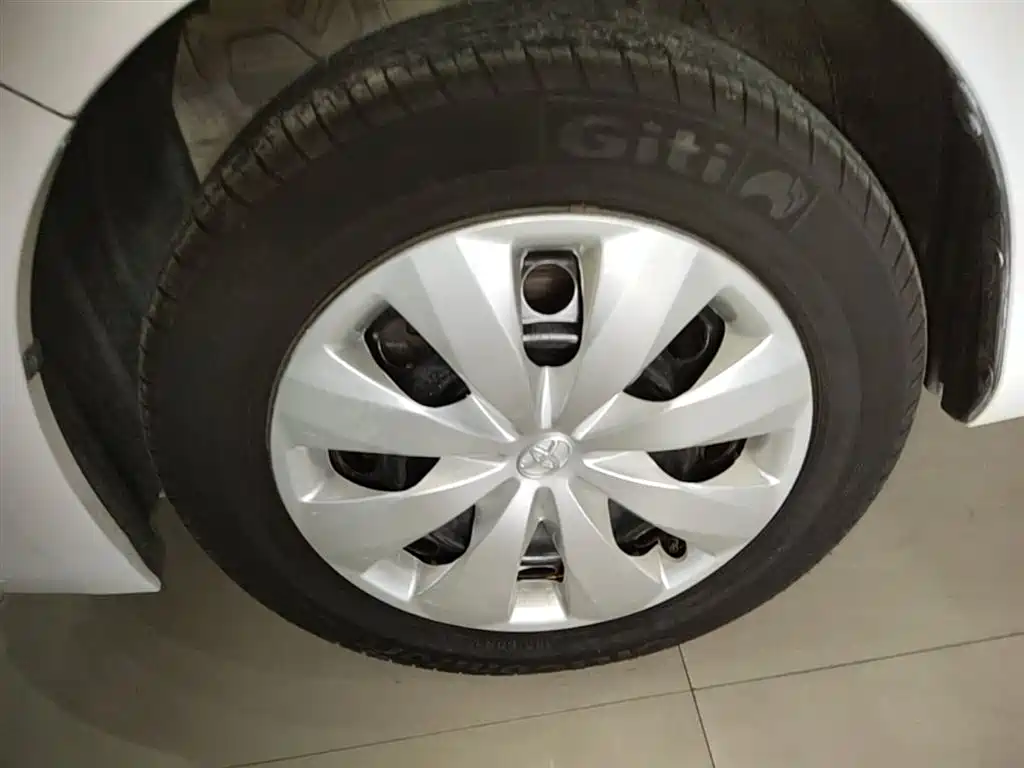 Toyota YARiS L Zhi Xuan 2015 1.5E Auto Charming Edition фото 22