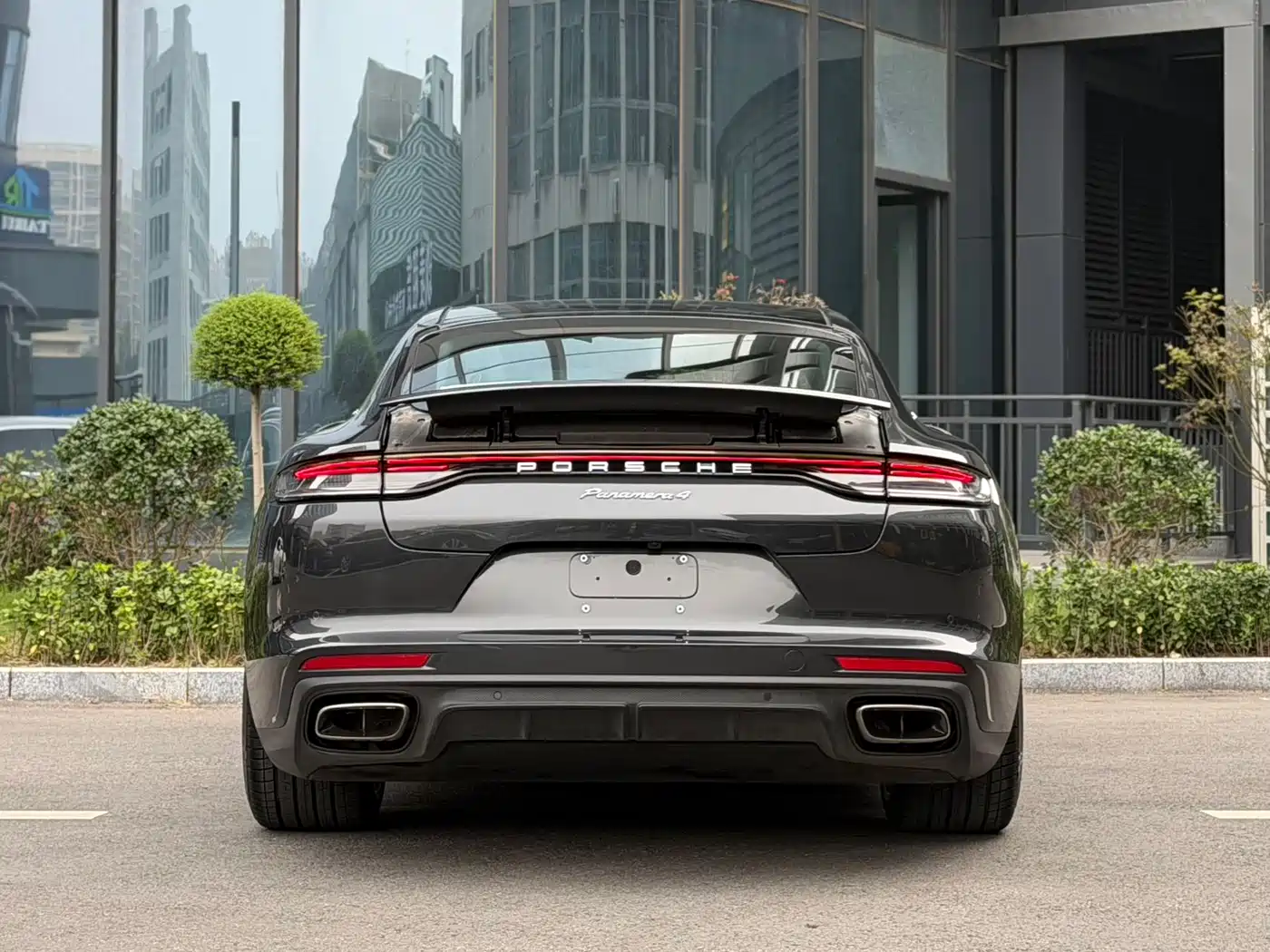 Porsche Panamera 2022 Panamera 4 Executive Long Wheelbase 2.9T фото 4