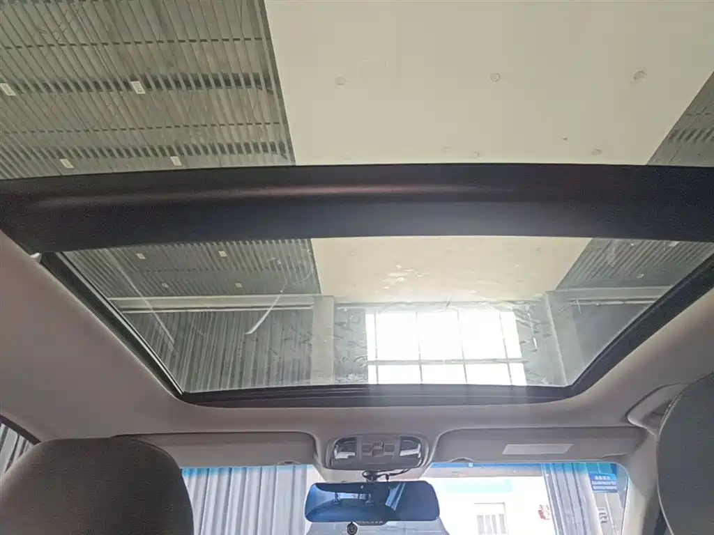 Kia K5 2016 1.6T Automatic LUX фото 18