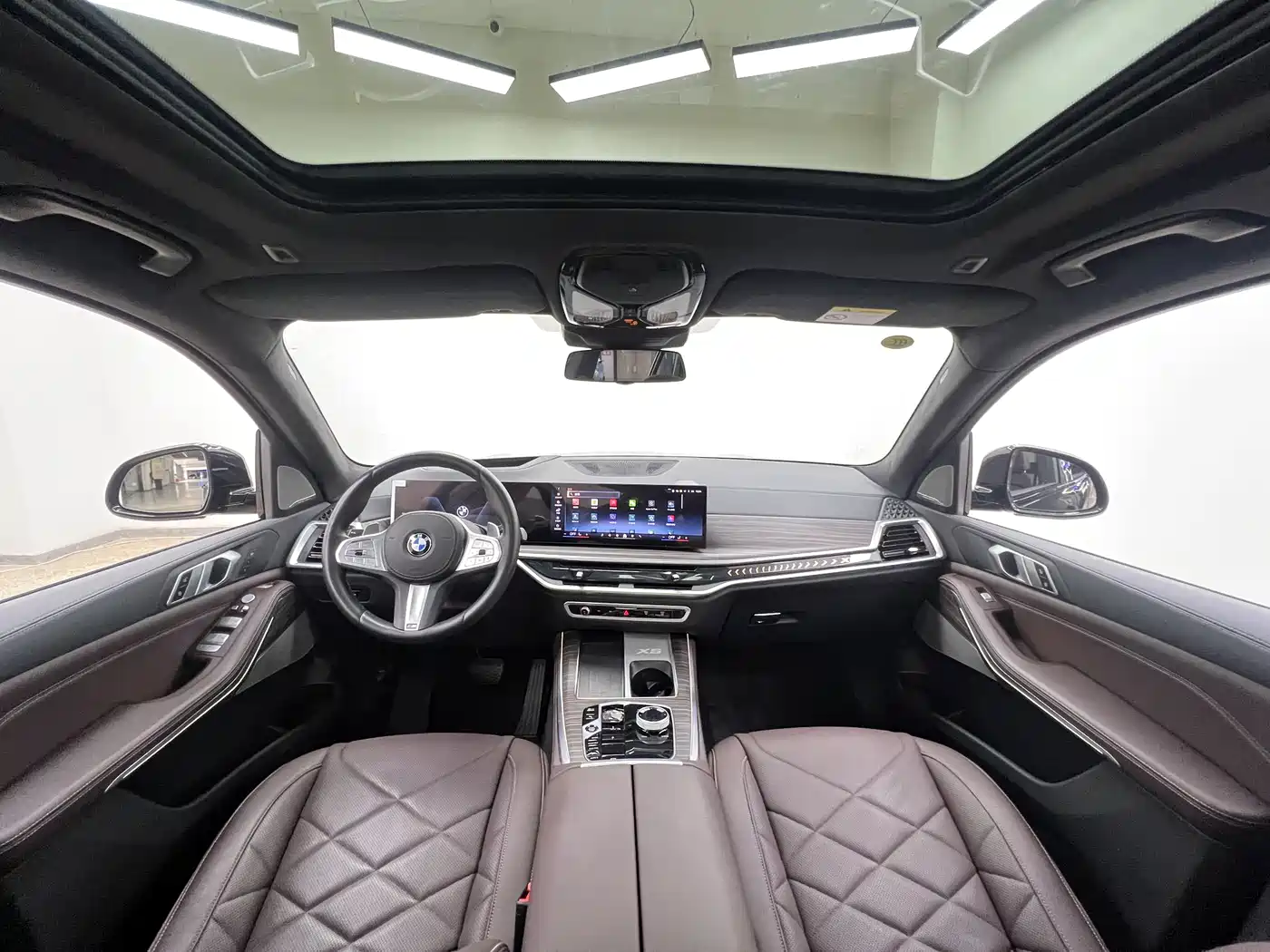 BMW X5 2025 Model xDrive 40Li M Sport Blackout Package фото 21