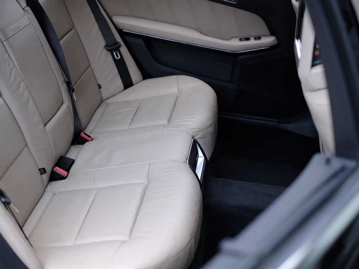 Mercedes-Benz E-Class 2011 E 300 L Fashion Premium фото 53