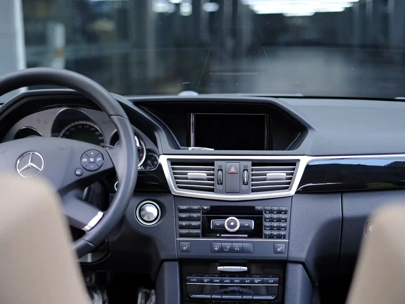 Mercedes-Benz E-Class 2011 E 300 L Fashion Premium фото 29