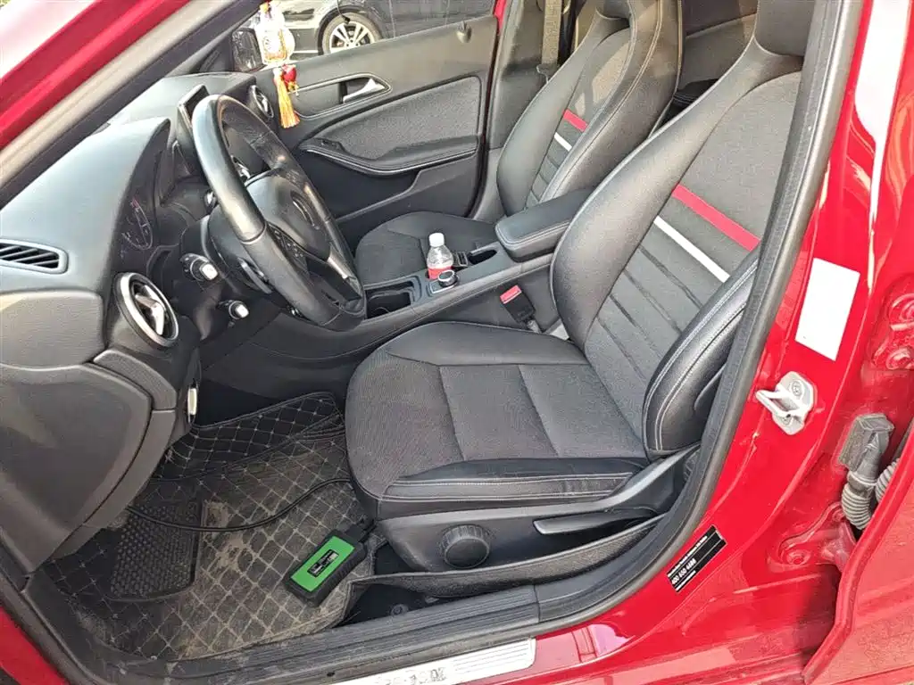 Mercedes-Benz A-Class (Import) 2015 A 180 фото 15