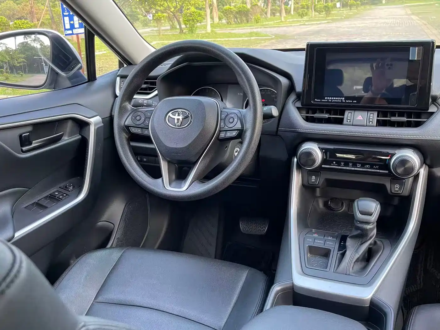 Toyota RAV4 Rongfang 2022 2.0L CVT 2WD Urban Edition фото 17