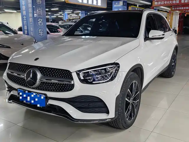 MERCEDES-BENZ GLC