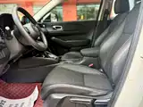 Photo 10 - Honda Vezel