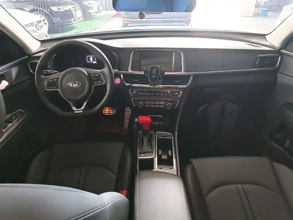Kia K5 2016 1.6T Automatic LUX фото 10
