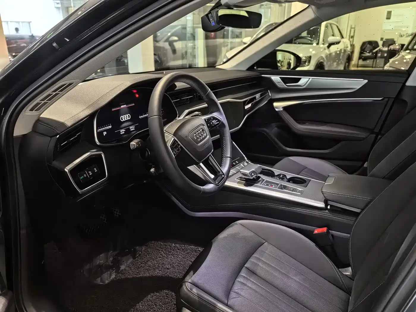 Audi A6 (Import) 2025 allroad quattro Explorer 55 TFSI Premium Off-Road фото 8