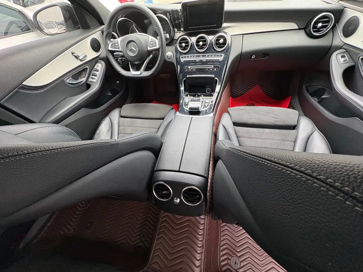 Mercedes-Benz C-Class 2017 Facelift C 200 Sport Edition фото 10
