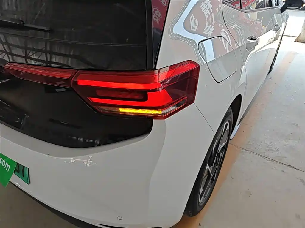 Volkswagen ID.3 2024 Pure Smart Edition фото 8