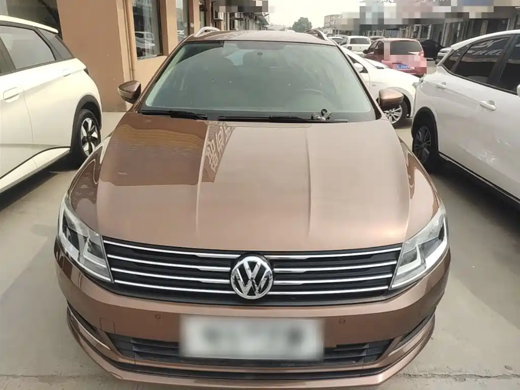 Volkswagen Lavida Tour 2017 180TSI DSG Comfort Edition фото 3