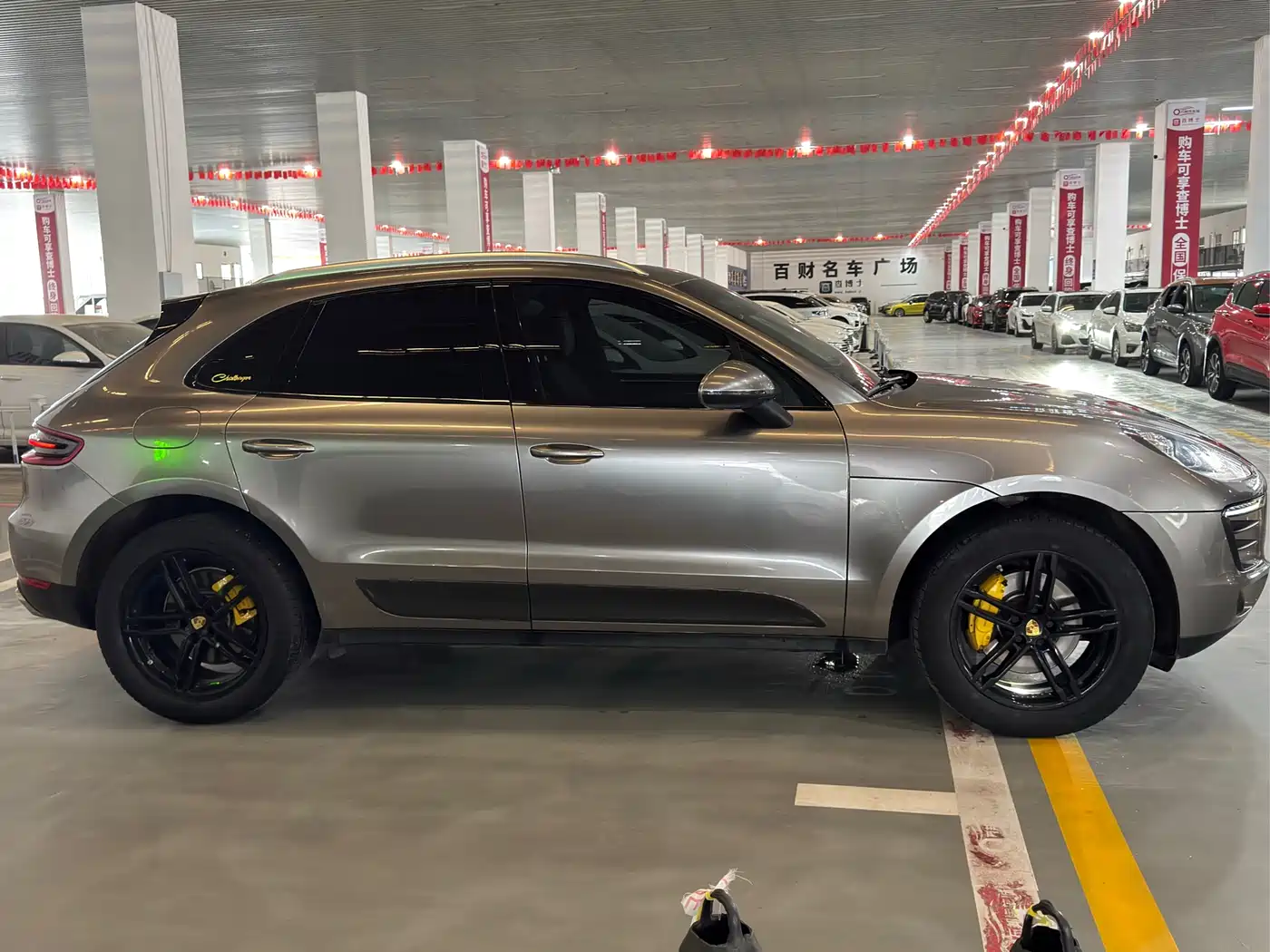 Porsche Macan 2016 Macan 2.0T фото 11