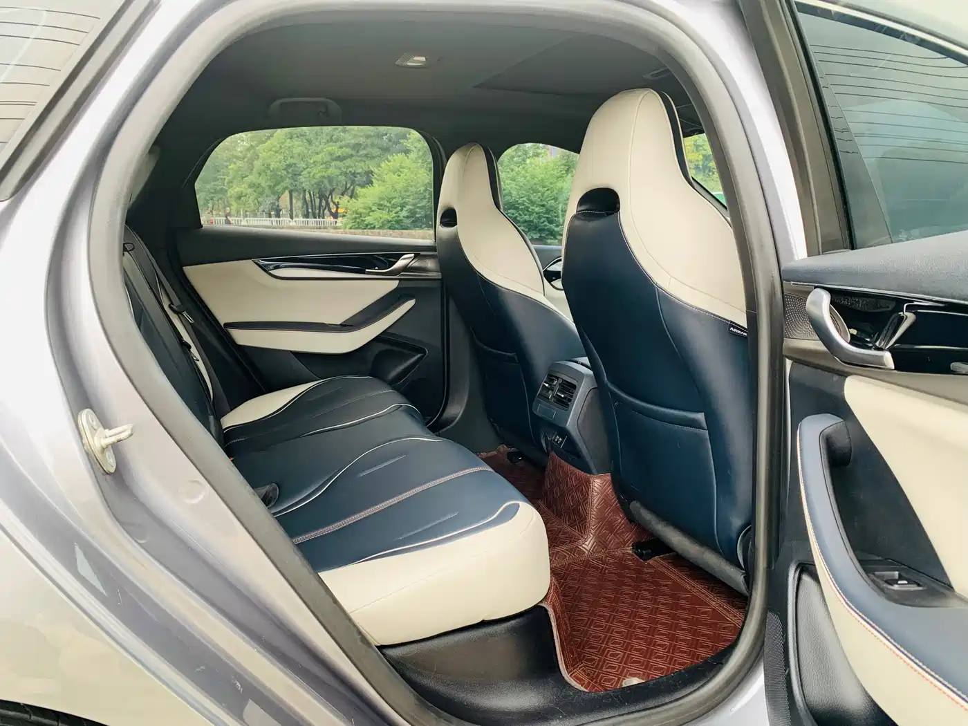 BYD Qin PLUS 2021 DM-i 55KM Flagship фото 9