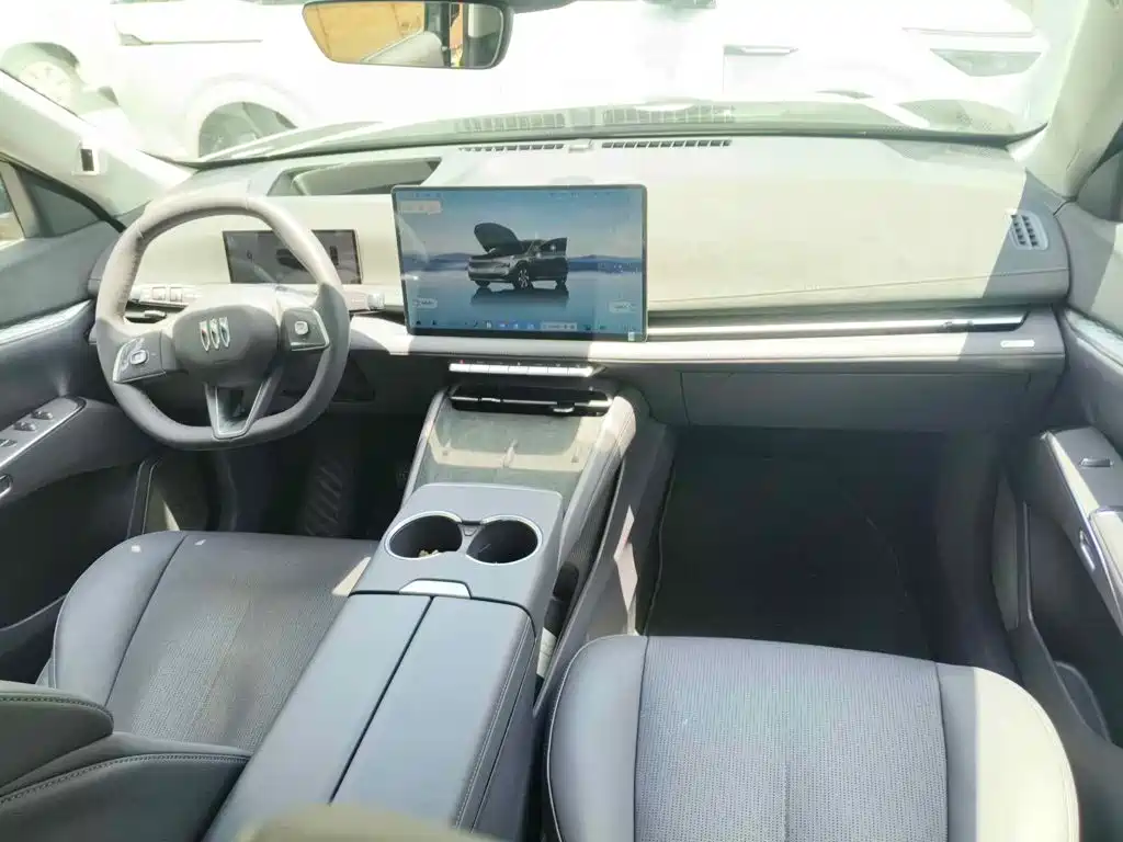 Buick Zhijing E7 2026 2026 Model 1.5T Base Version