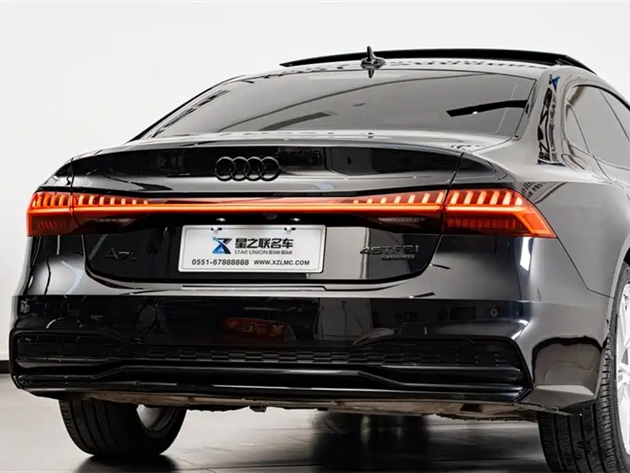 AUDI A7L