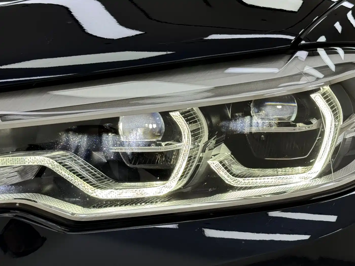 BMW 5 Series (Import) 2019 530i M Sport Package фото 8