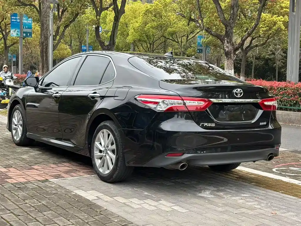 Toyota Camry 2021 2.0G Luxury Edition фото 8