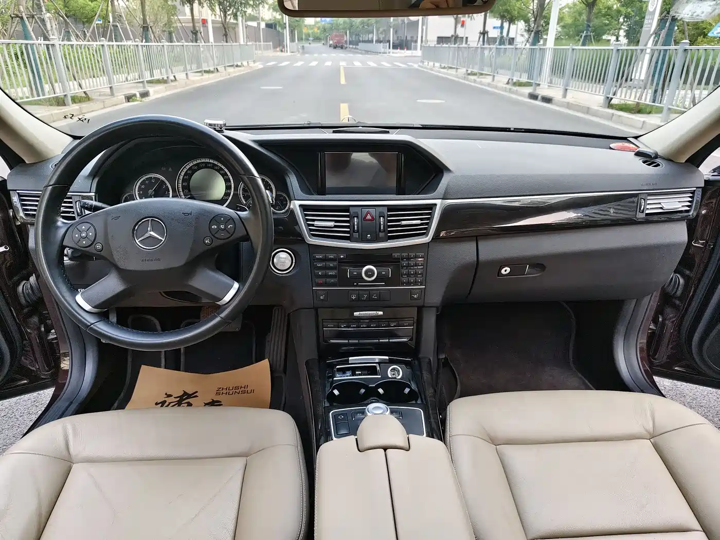 Mercedes-Benz E-Class (Import) 2009 Model E 300 Fashion Version фото 11