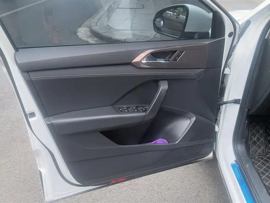 Volkswagen Tharu 2021 330TSI 4WD Luxury Plus фото 7