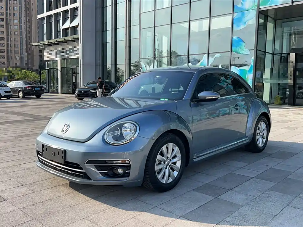 Volkswagen Beetle 2018 180TSI Easy Joy Edition фото 2