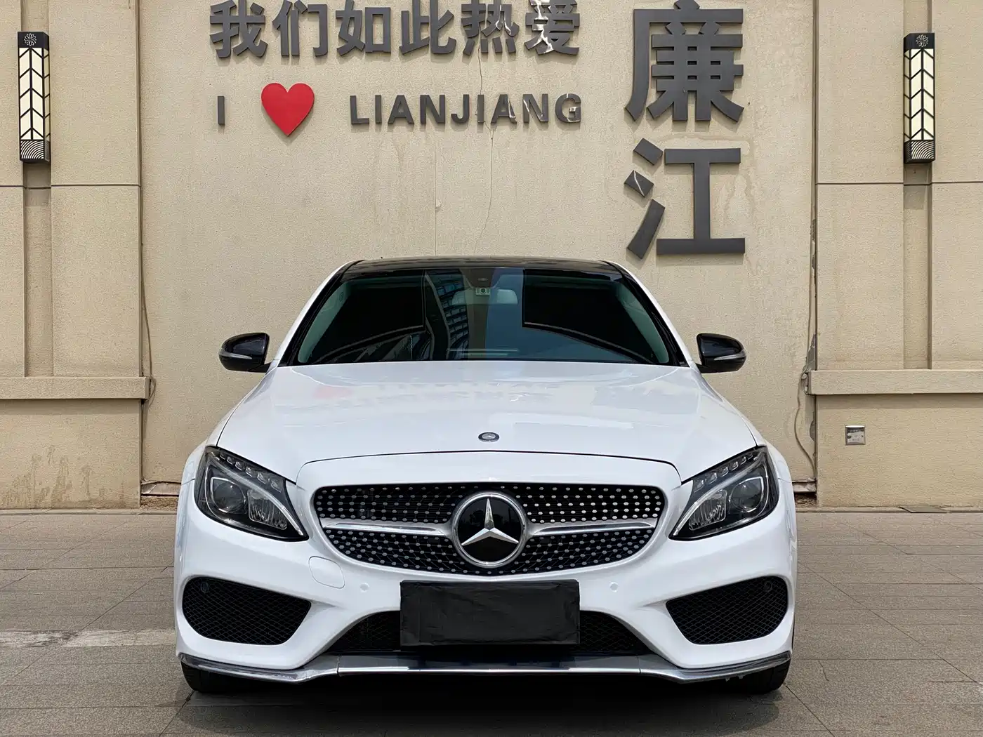 Mercedes-Benz C-Class 2016 C 200 L Sport фото 2