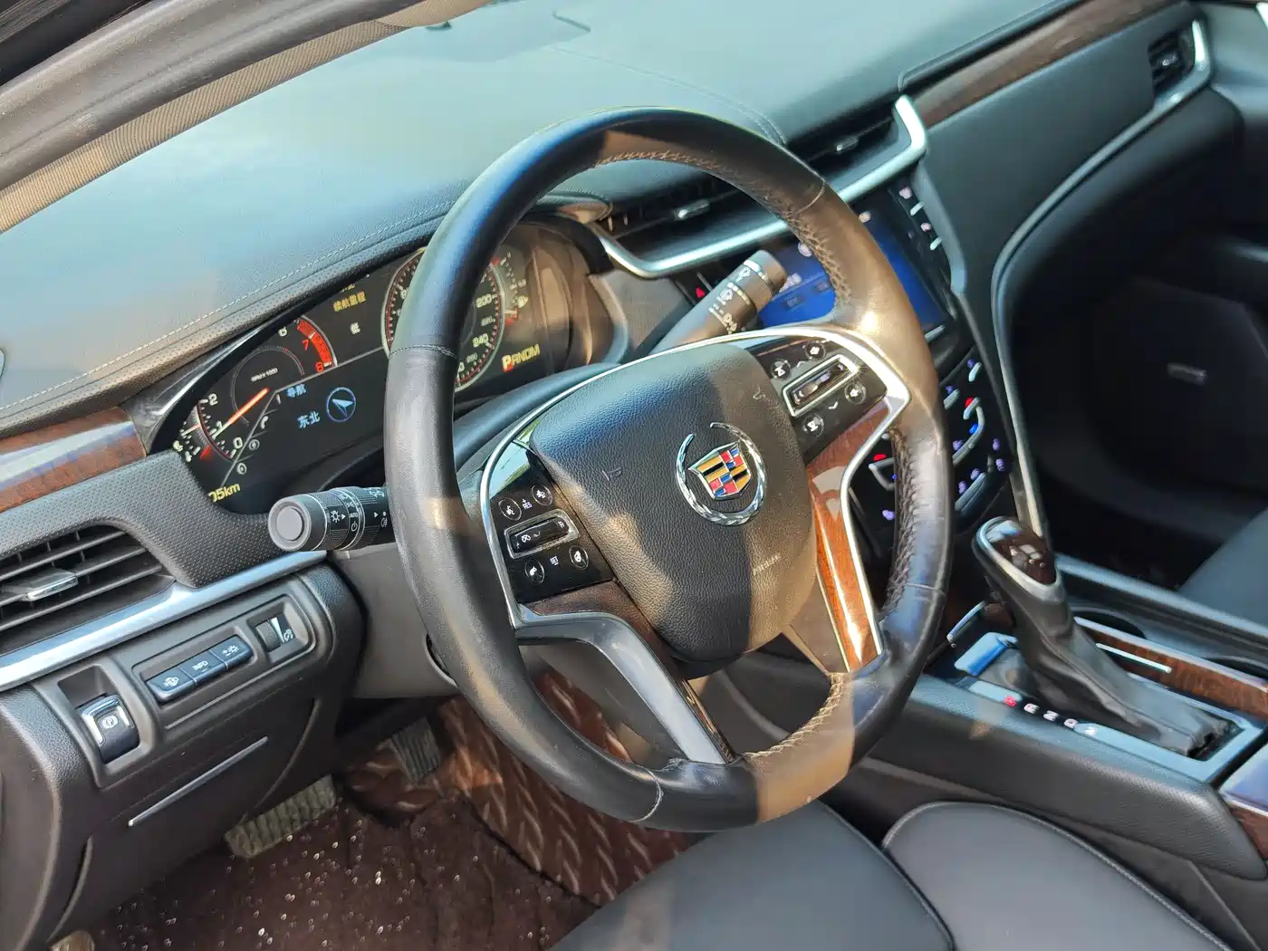 Cadillac XTS 2013 28T Luxury фото 7