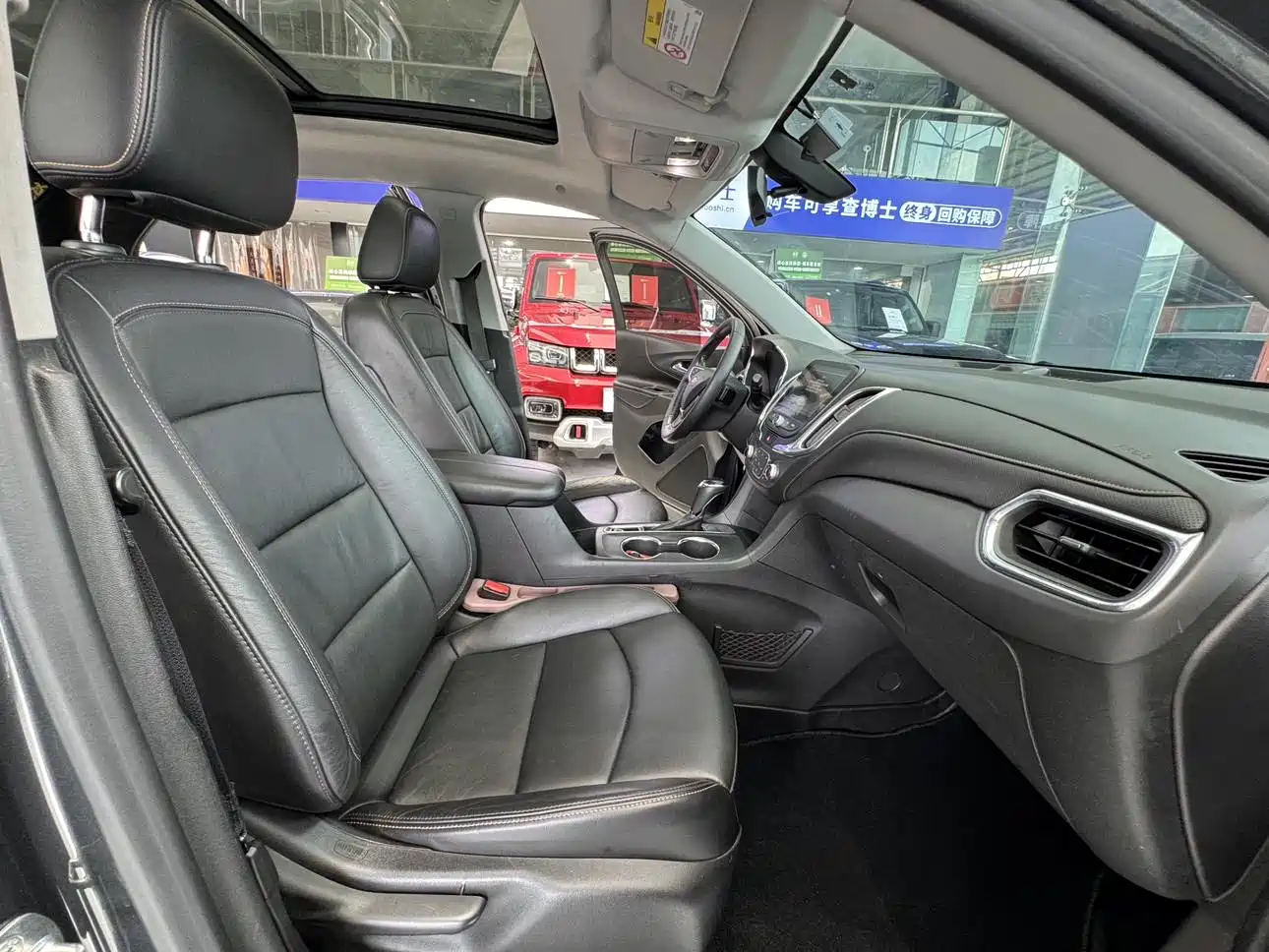 Chevrolet Equinox 2017 535T Automatic Realm Edition фото 17