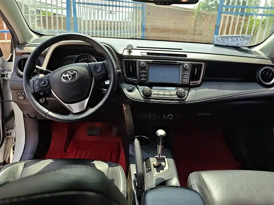 Toyota RAV4 Rongfang 2015 2.5L Automatic 4WD Luxury Edition фото 12