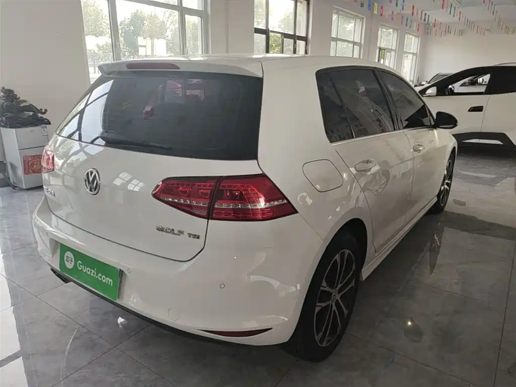 Volkswagen Golf 2016 230TSI Automatic Comfort фото 7