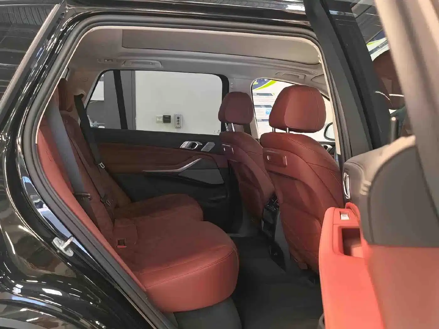 BMW X5 2023 xDrive 30Li Premium M Sport Package фото 10
