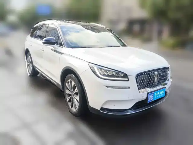 Lincoln Adventurer 2022 2.0T FWD Premium Luxury Edition — фото 3