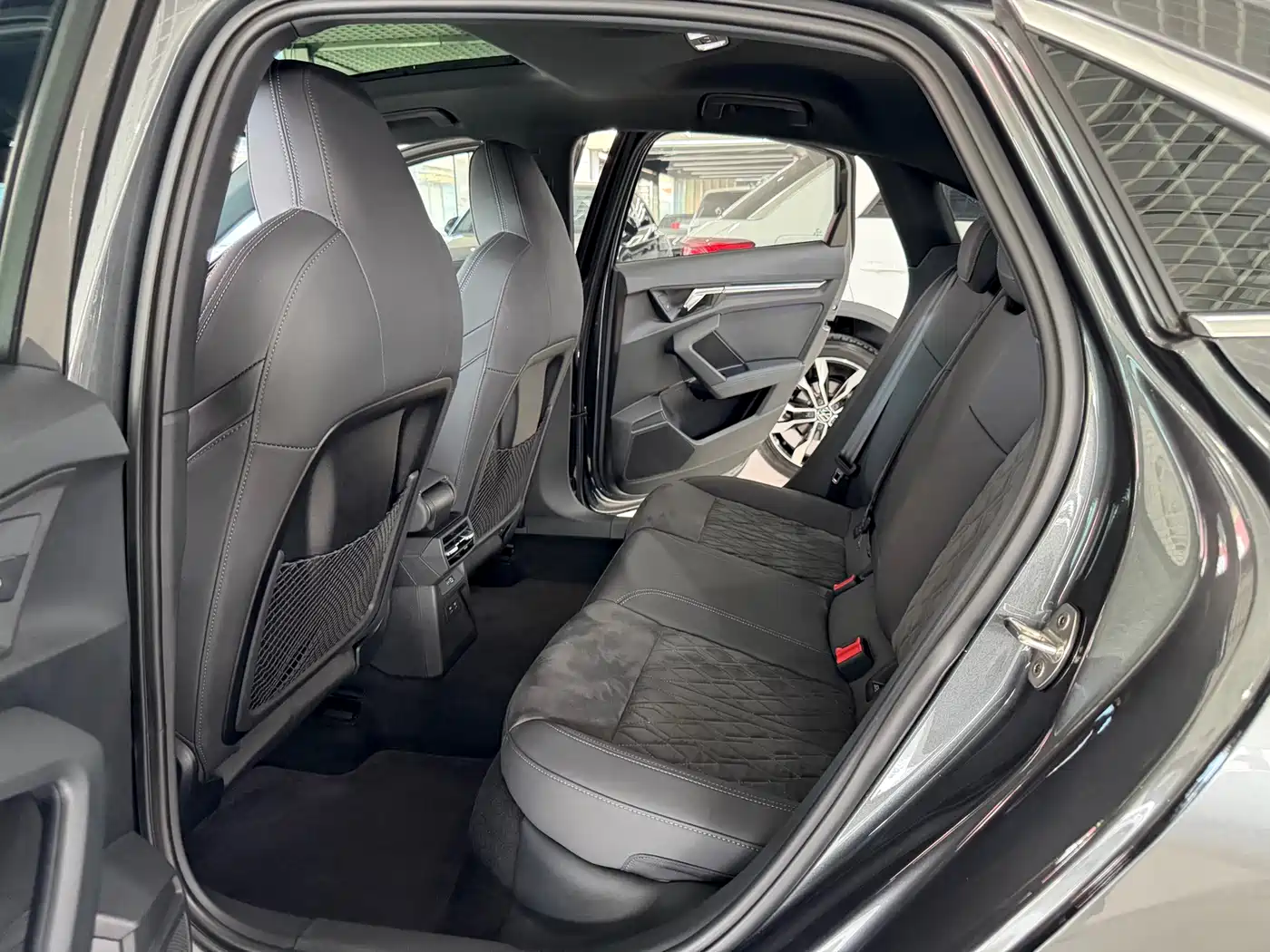 Audi A3 2023 A3L Limousine 35 TFSI Luxury Sport фото 8