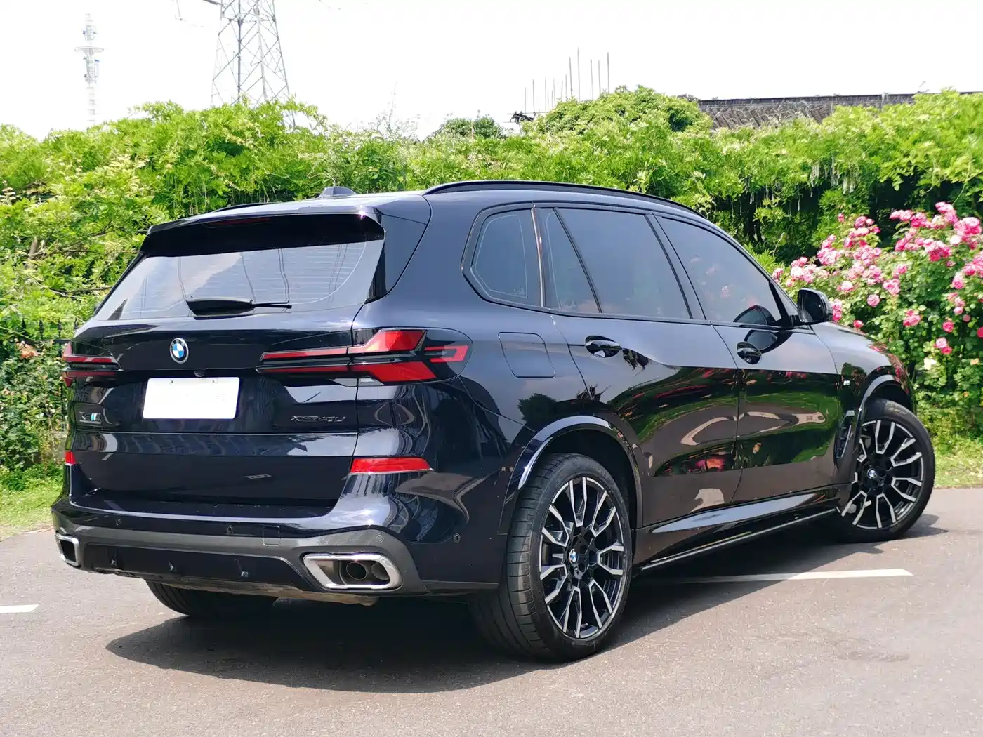 BMW X5 2023 xDrive 40Li M Sport Black Night Package фото 4