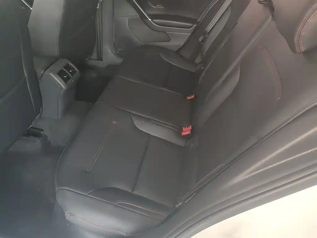 Volkswagen Golf 2016 230TSI Automatic Comfort фото 17
