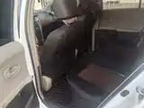Фото 5 - Toyota Yaris