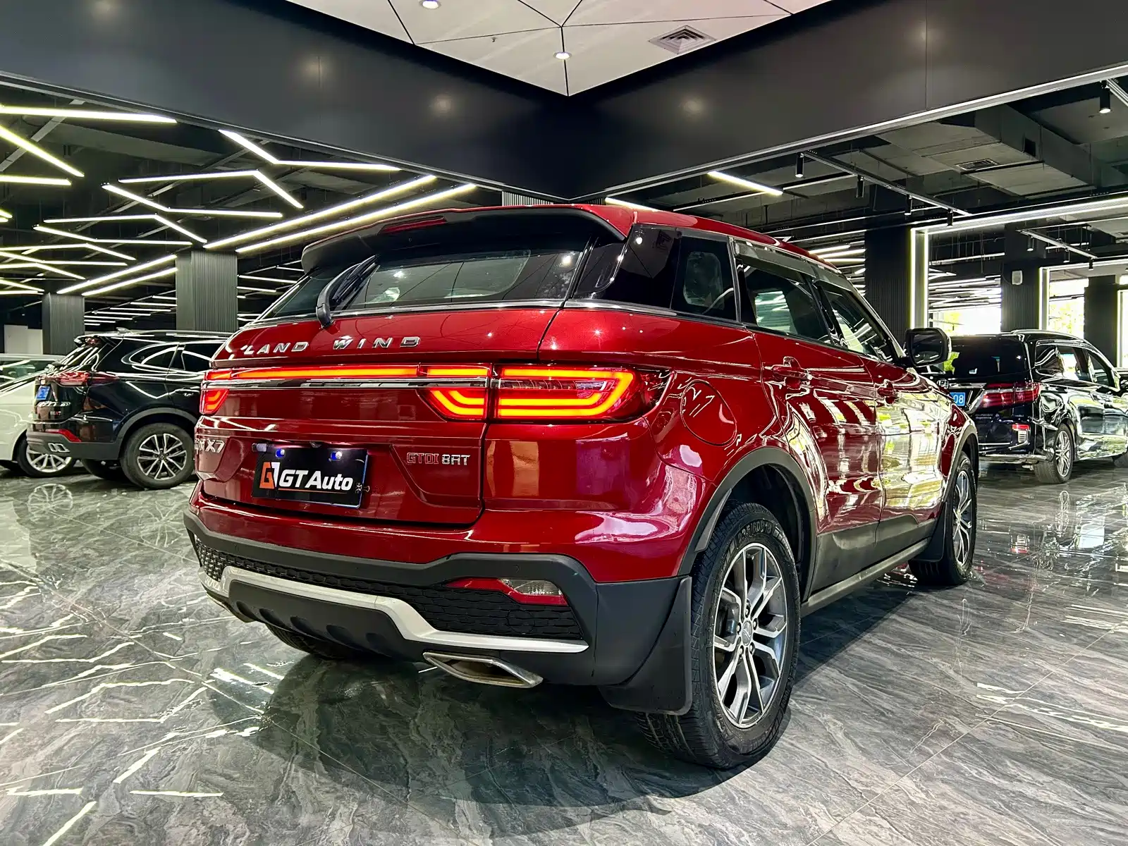 Фото 5 - Landwind X7