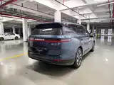 صورة 6 - Lynk & Co 900
